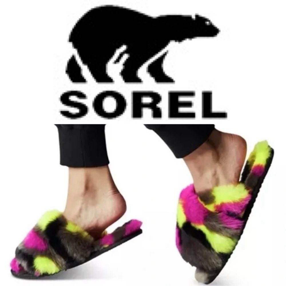 Sorel Go Mail Run Fluffy Slippers size 6